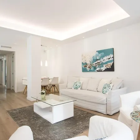Апартаменты 4 Bedroom/3 Baths W/ Ac In Near Beach! *